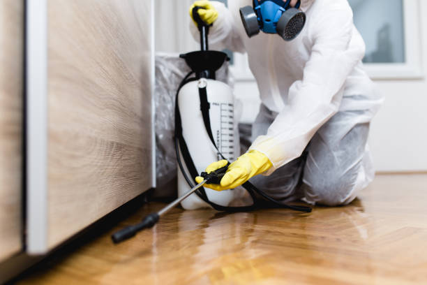 Best Commercial Pest Control Services  in Le Center, MN